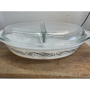 Vintage Pyrex Black Scroll Pattern Divided Serving Dish With Lid 1.5 Quart MINT